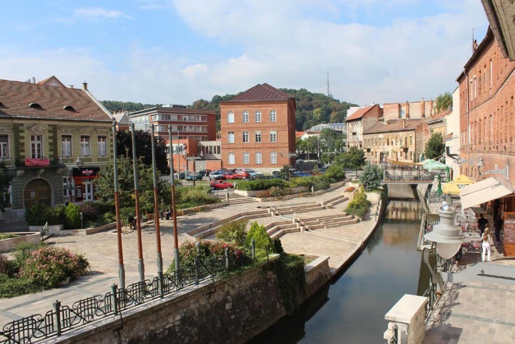 Smart Business Apartman Miskolc Dış mekan fotoğraf